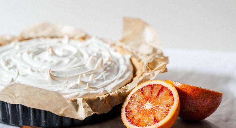 ilustrasi olahan dessert dari es krim (unsplash.com/Alex Lvrs)