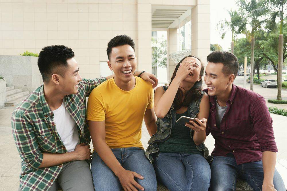 Ilustrasi teman-teman tertawa bersama