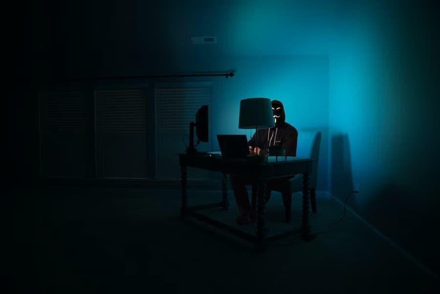 Apa Itu Revenge Porn? Ini Dampak dan Ancaman Hukumnya