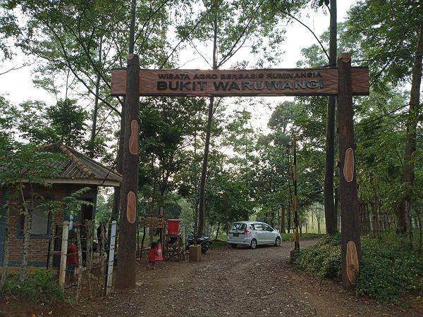 Bukit Waruwangi (google.com/maps/medhy zya family)