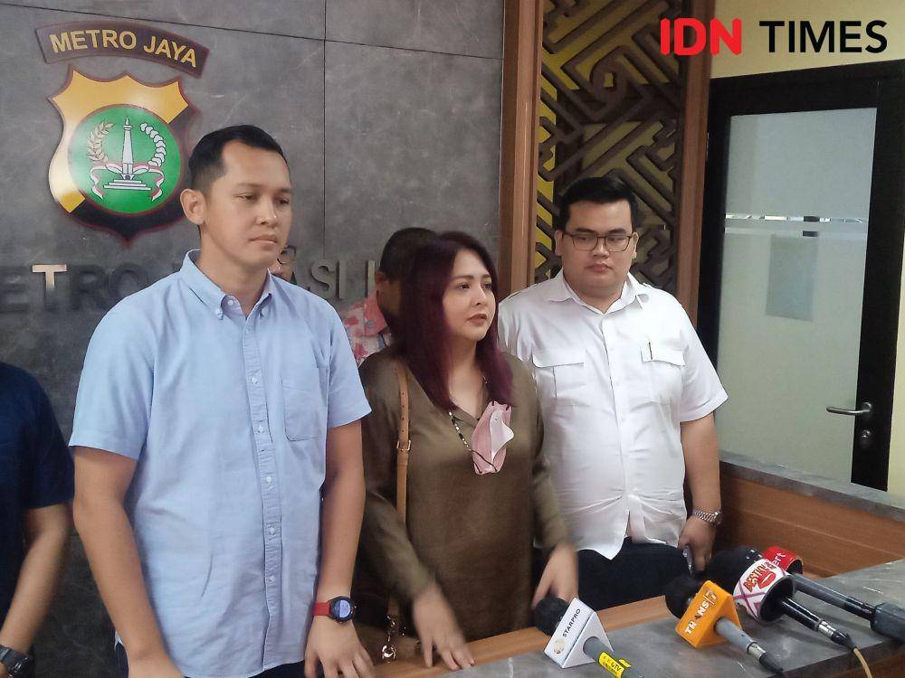 Audy Item Diperiksa di Polres Metro Bekasi Kota. (IDN Times/Imam Faishal)