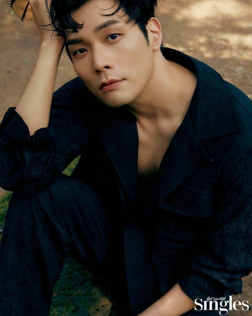 Choi Daniel (instagram.com/jwidecompany)