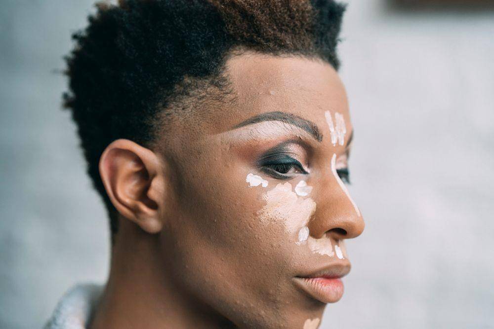 ilustrasi shade concealer (pexels.com/Greta Hoffman)