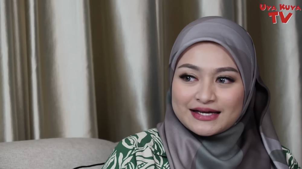 curhatan Natalie Holscher soal Putri Delina (YouTube.com/Uya Kuya TV)