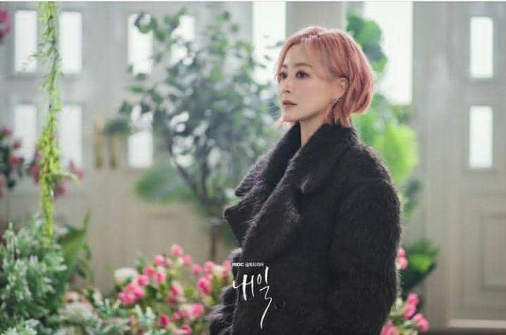 Kim Hee Sun di Tomorrow (instagram.com/mbcdrama_now)