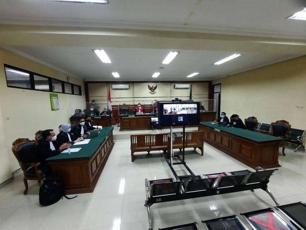 Sidang tipikor hakim nonaktif PN Surabaya, Itong Isnaeni Hidayat di PN Tipikor Surabaya, Selasa (21/6/2022). dok. Istimewa.