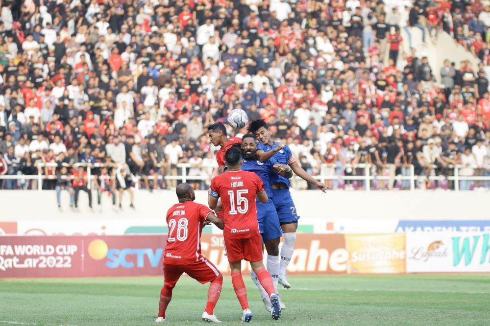 Pertandingan PSIS Semarang melawan Persis Solo pada abak penyisihan Grup A Piala Presiden 2022 di Stadion Manahan Solo, Selasa (21/6/2022). (dok. PSIS)