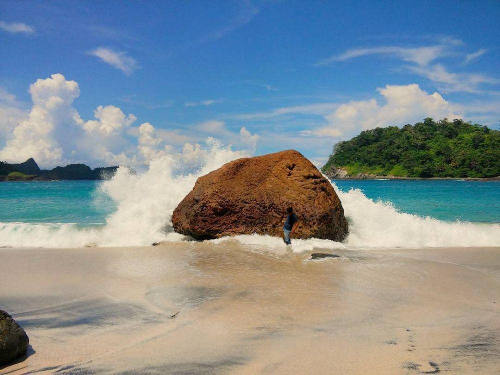 potret Pantai Wedi Ireng (instagram.com/Wellyhandoko)
