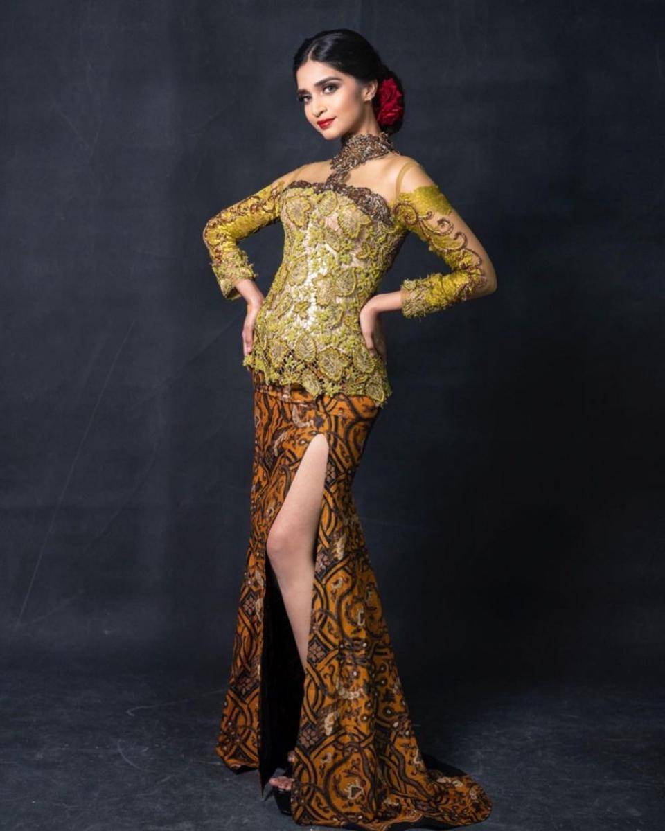 Kebaya Saira Saima. (instagram.com/saira_mile)
