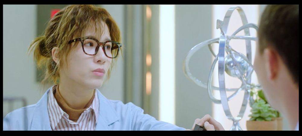 cuplikan drama A Robot in the Orange Orchard (Dok. Viu/A Robot in the Orange Orchard)