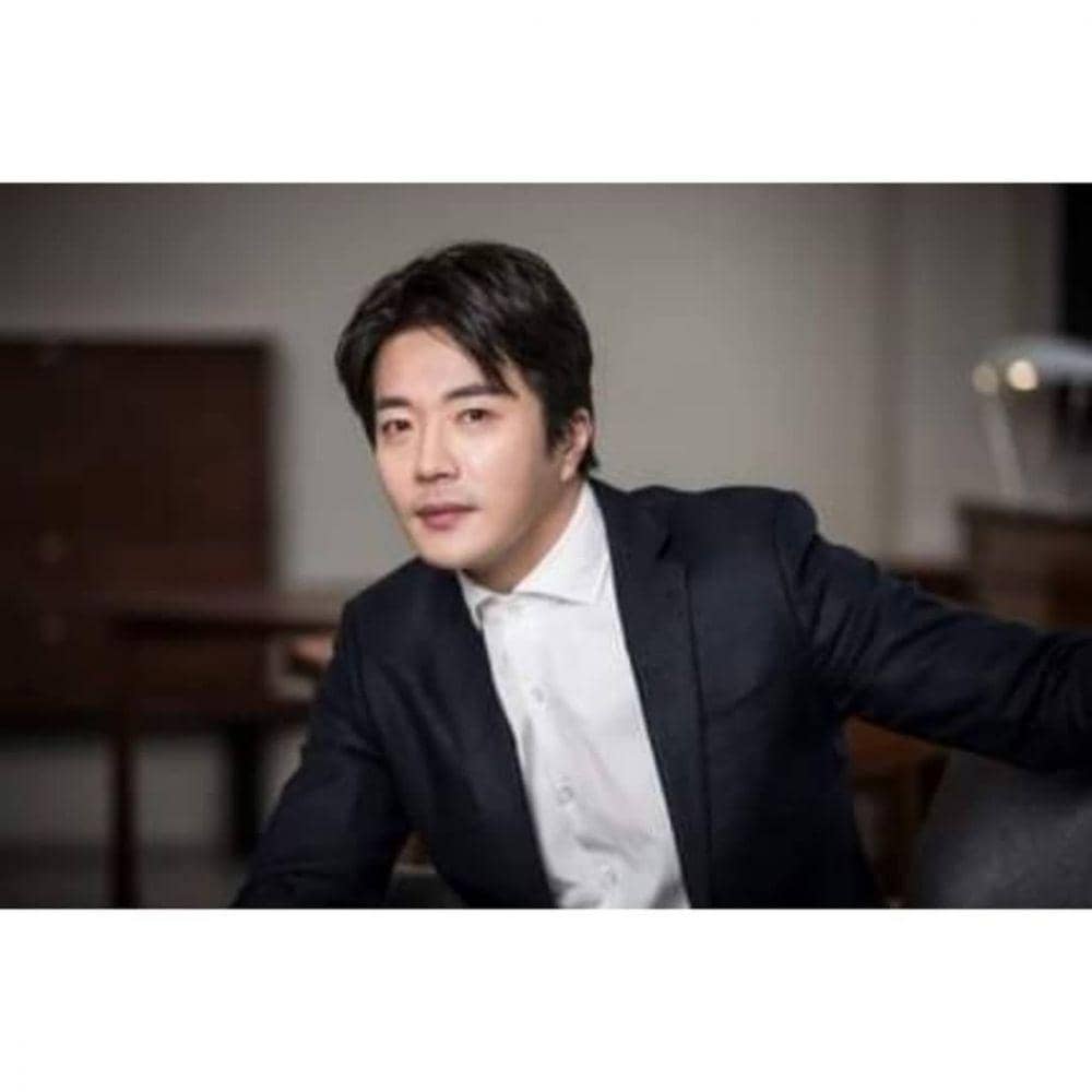 Kwon Sang Woo (instagram.com/kwonsangwooofficalpage)