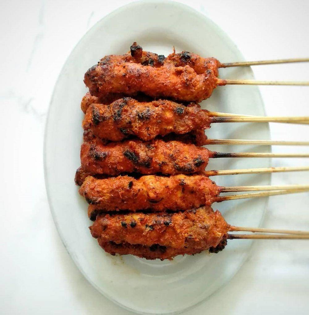 Ilustrasi sate ayam bumbu rujak (instagram.com/mannacatering_tpj)