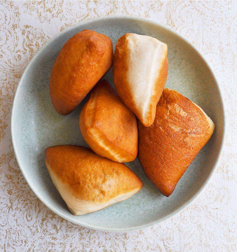 ilustrasi mandazi (instagram.com/dinewithdina)