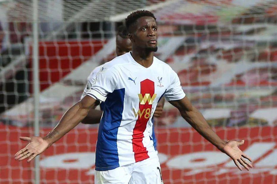 potret Wilfried Zaha (premierleague.com)
