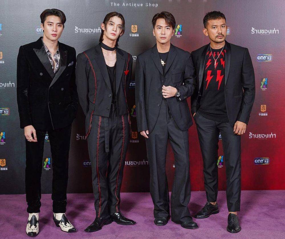 interaksi Mean Phiravich, Bae Jinyoung, Xu Bin dan Rio Dewanto dalam press conference film 'The Antique Shop' (instagram.com/noontalk_media)