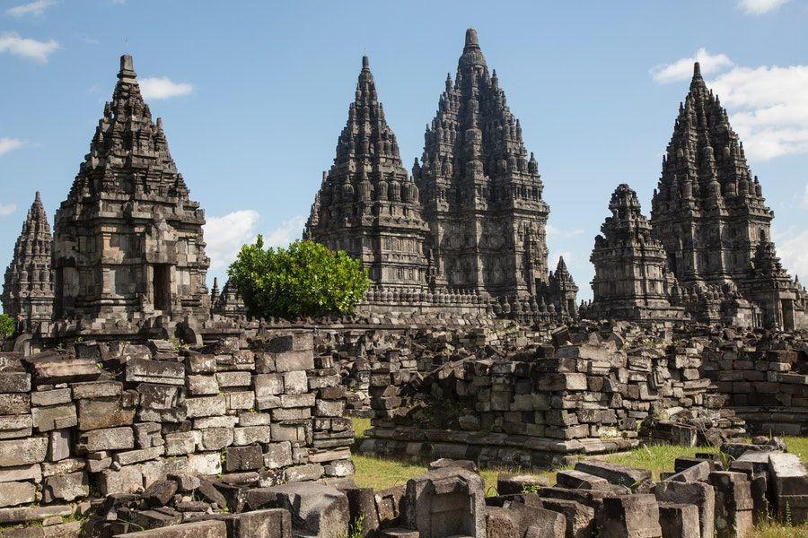 Sejarah Candi Prambanan: Peninggalan Hindu dan Kisah Roro Jonggrang