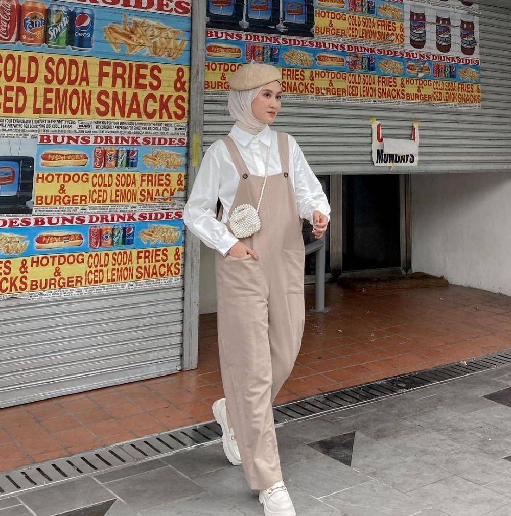 OOTD hijab warna muted (instagram.com/inasrana)
