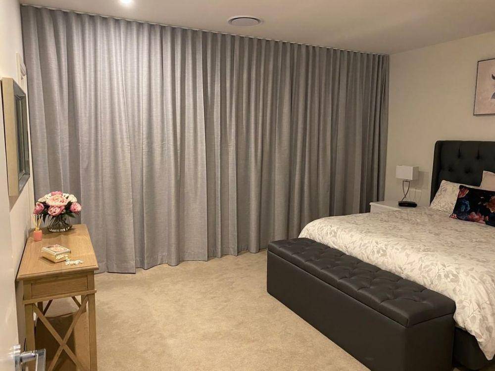 tirai ala hotel (instagram.com/curtains_blinds_design)