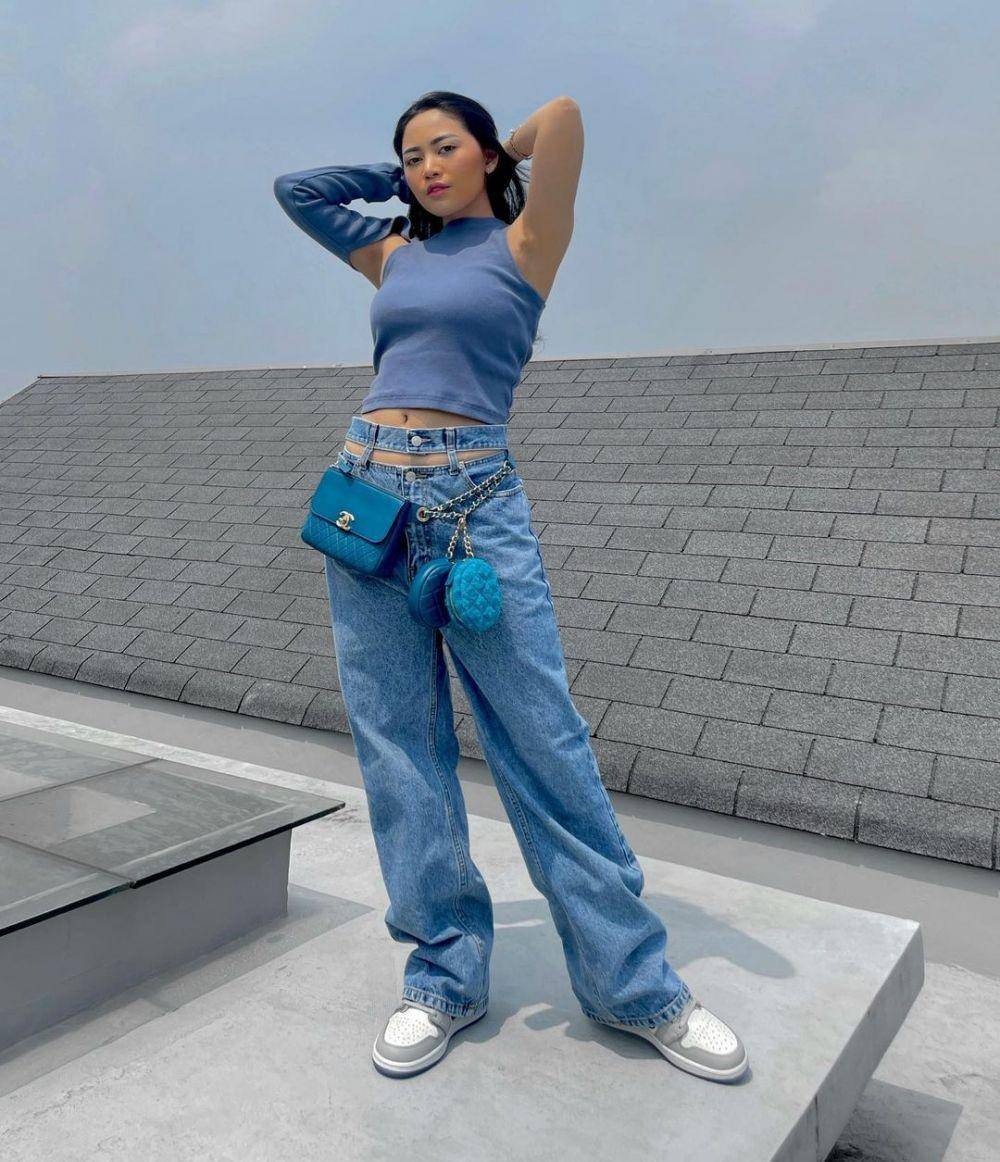 outfit serba biru ala Rachel Vennya (instagram.com/rachelvennya)