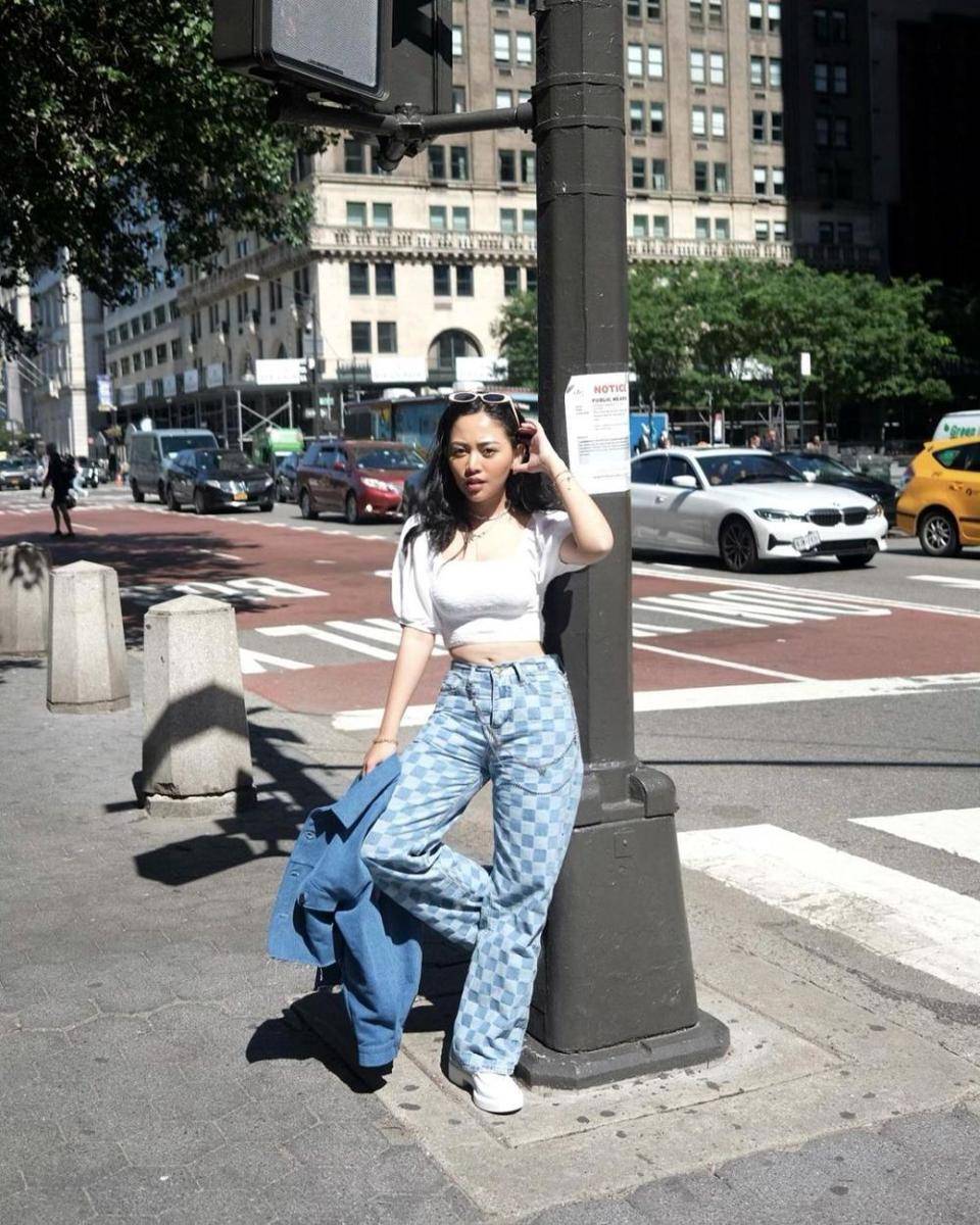 outfit serba biru ala Rachel Vennya (instagram.com/rachelvennya)
