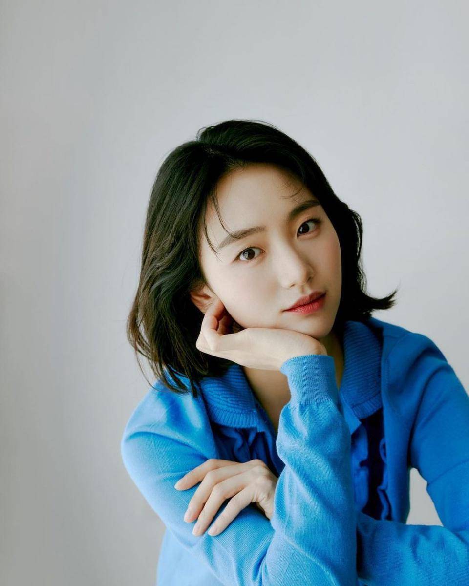 Won Jin Ah (instagram.com/j0i3n2a9)
