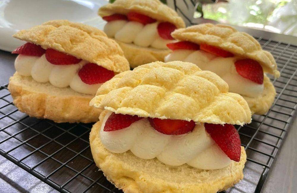 ilustrasi melon cream pan (instagram.com/daughter.and.mum)