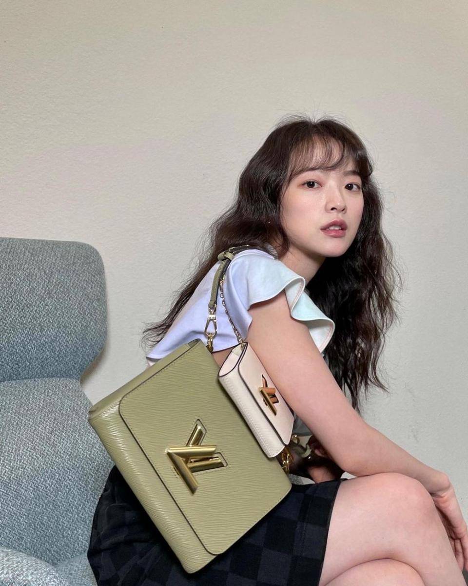 Chun Woo Hee (instagram.com/thousand_wooo)