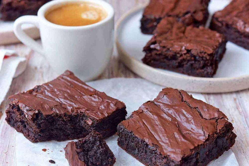 Ilustrasi fudgy brownies (kingarthurbaking.com)