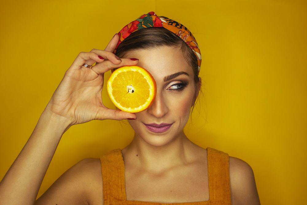 Mengapa Vitamin C Dapat Menangkal Radikal Bebas?