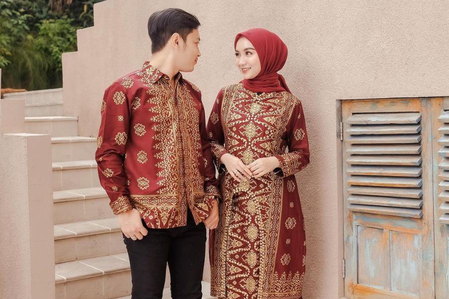 [QUIZ] Pilih 1 Baju Songket, Ini Karaktermu yang Sebenarnya