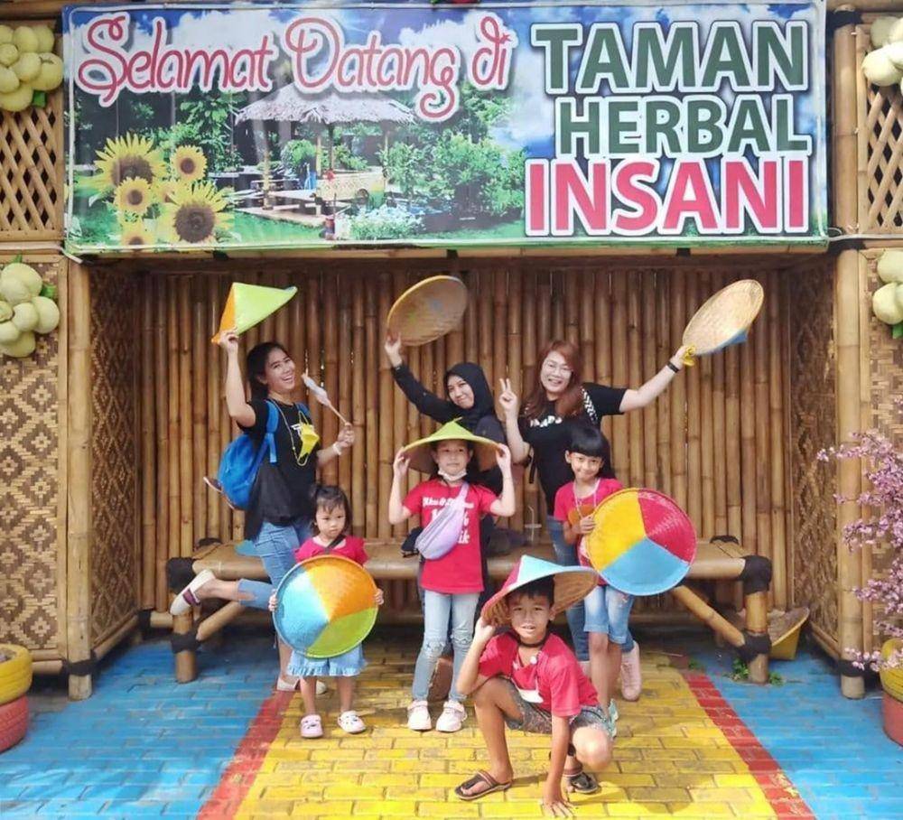 Taman Herbal Insani (instagram.com/tamanherbalinsani.depok)