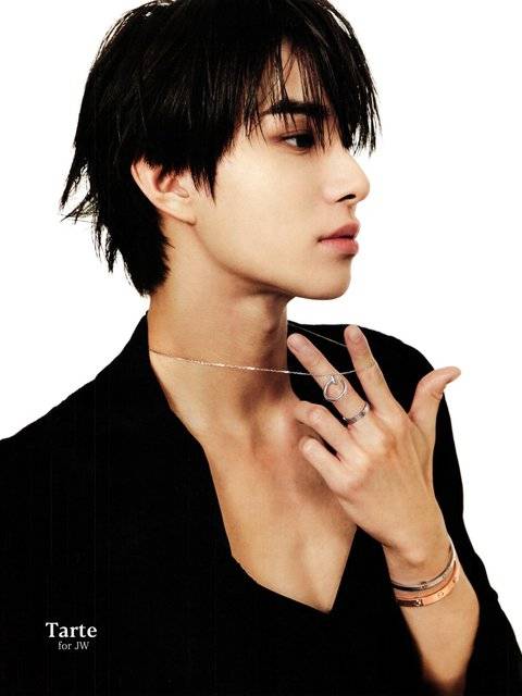 Jungwoo NCT (dok. ARENA)