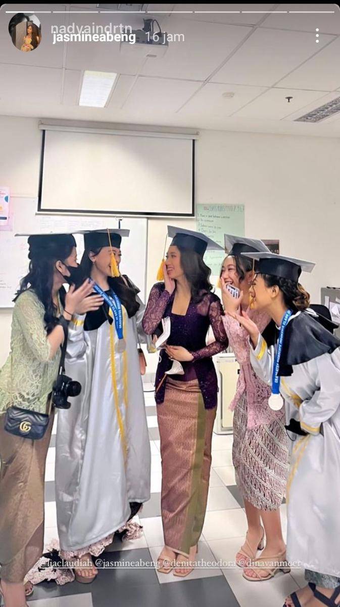 potret wisuda SMA Jasmine Abeng (instagram.com/jasmineabeng)