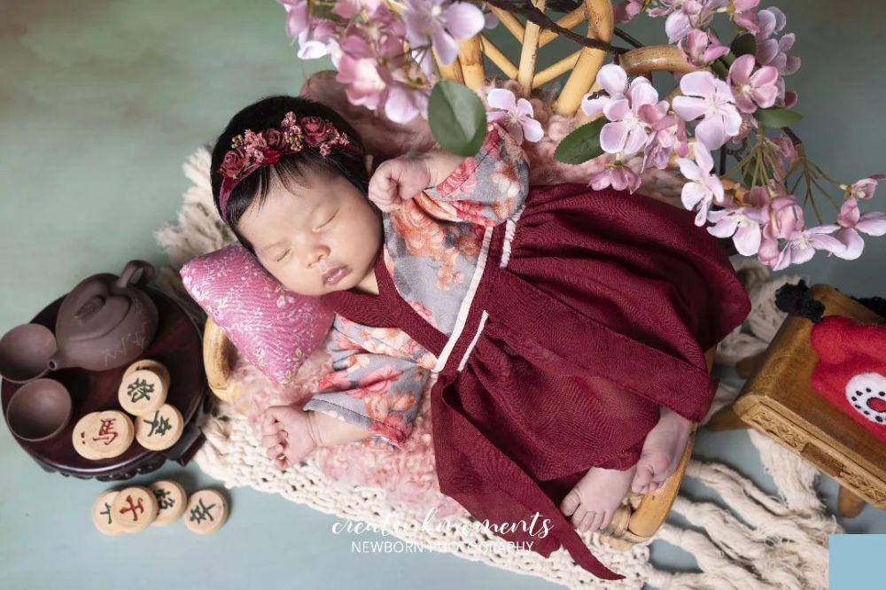 Mikhaila putri Eriska Rein (instagram.com/creatinkmoments)