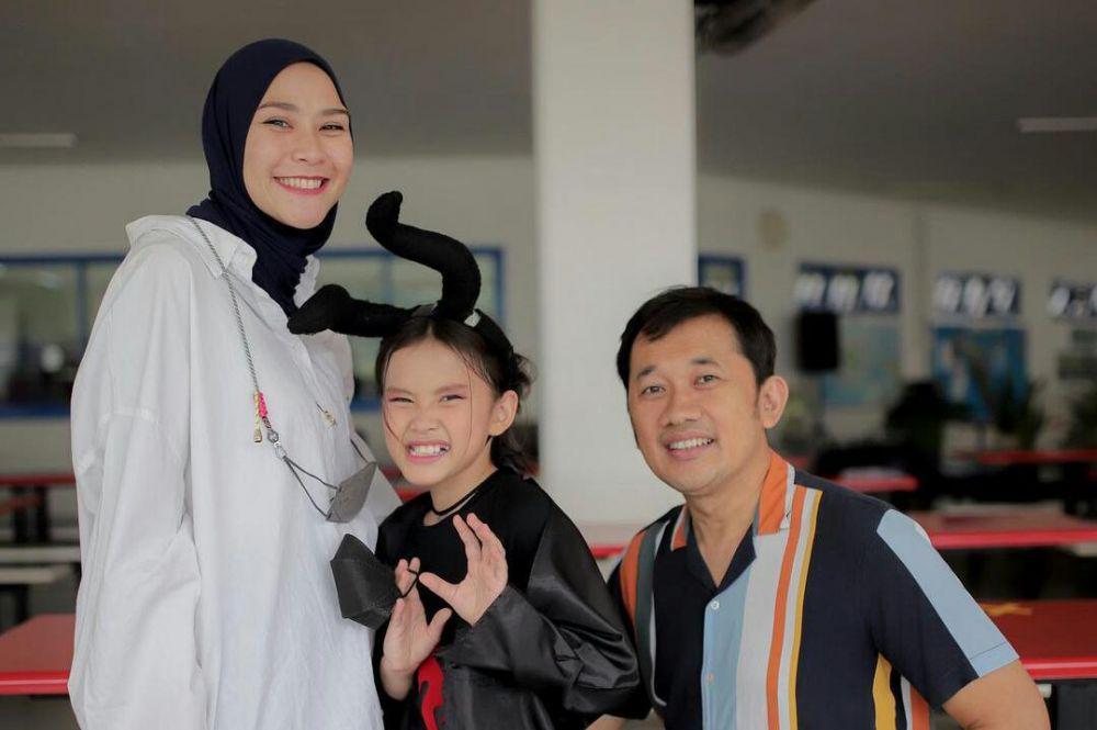 9 Potret Kala Madali, Putri Zaskia Adya Mecca yang Ingin Sekolah Bola