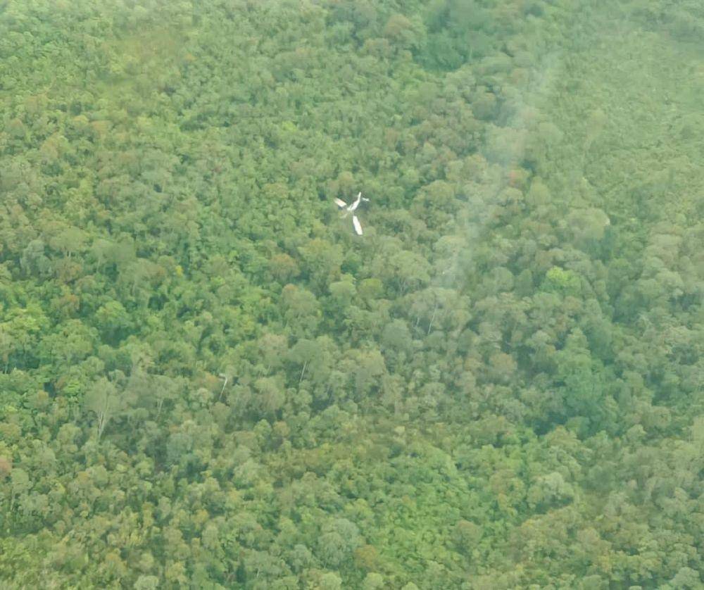Bangkai pesawat Susi Air (Pilatus Porter PC-6) PK BBM yang jatuh istimewa