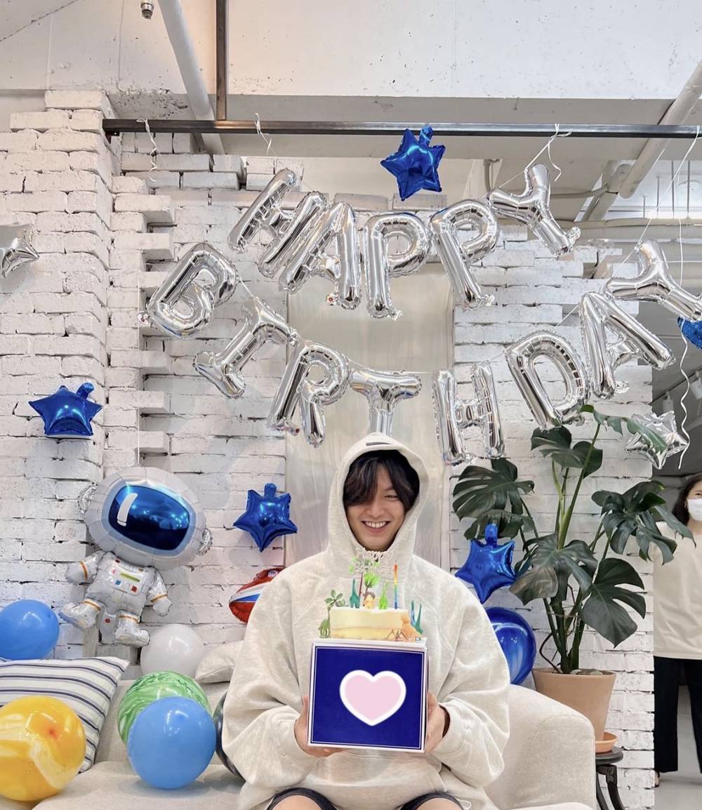 momen ulang tahun Lee Min Ho (instagram.com/actorleeminho)