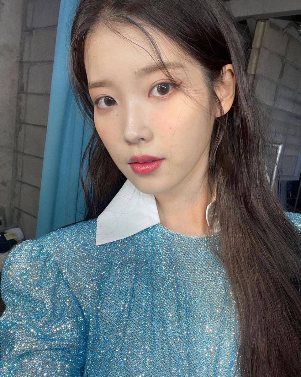 IU (instagram.com/dlwlrma)