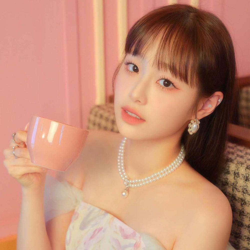Chuu LOONA (instagram.com/loonatheworld)