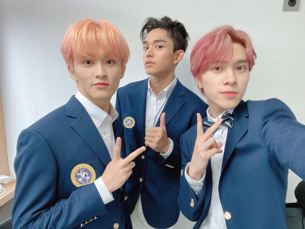 10 Foto Editan NCT Pakai Jaket Almamater Kampus Indonesia, Kating Kece