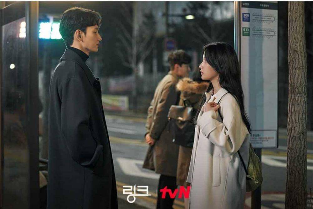 instagram.com/tvn_drama (Dahyun bertemu penguntit)