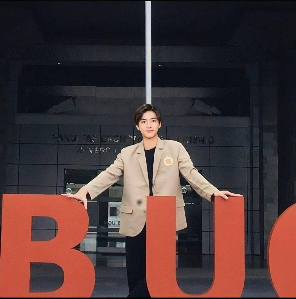 Editan member NCT (twitter.com/nctzenbase)