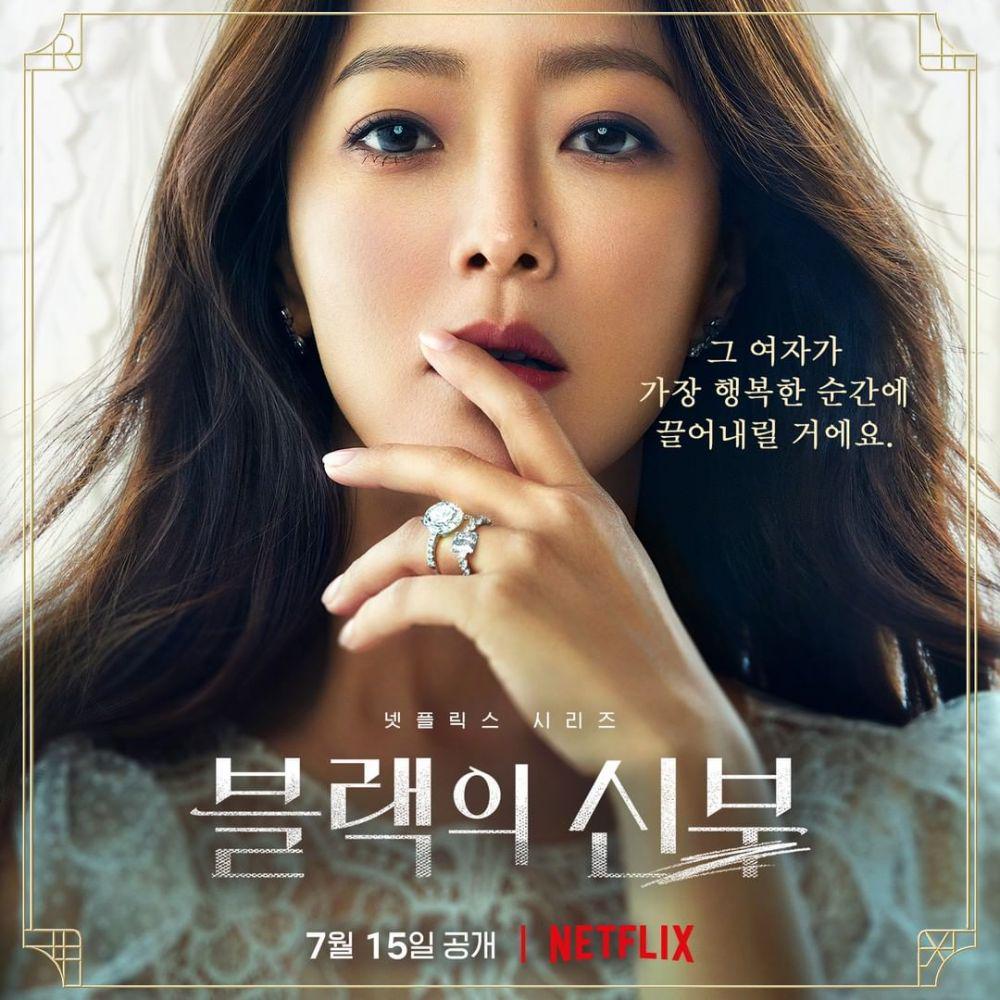 Kim Hee Sun di Remarriage and Desires (instagram.com/netflixkr)