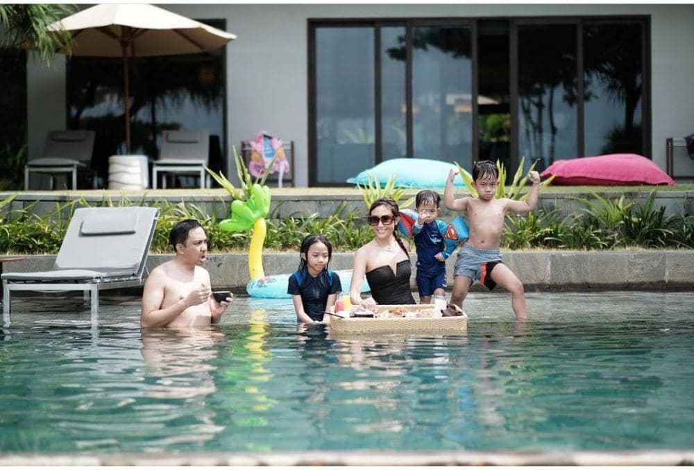 keluarga Ayu Dewi (instagram.com/mrsayudewi)