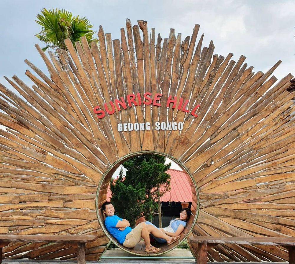 Sunrise Hill Gedong Songo Semarang (instagram.com/katerina_listya)