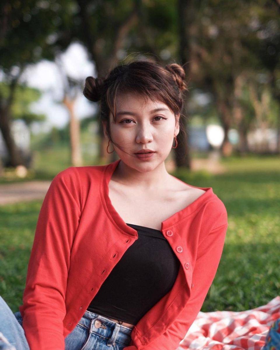 Ghea Indrawari (instagram.com/gheaindrawari)