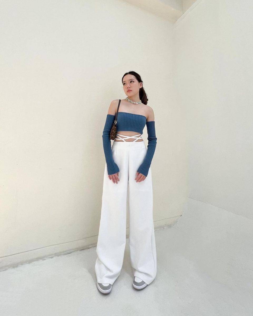 Kana Top dari Elnov (instagram.com/elnov.official)