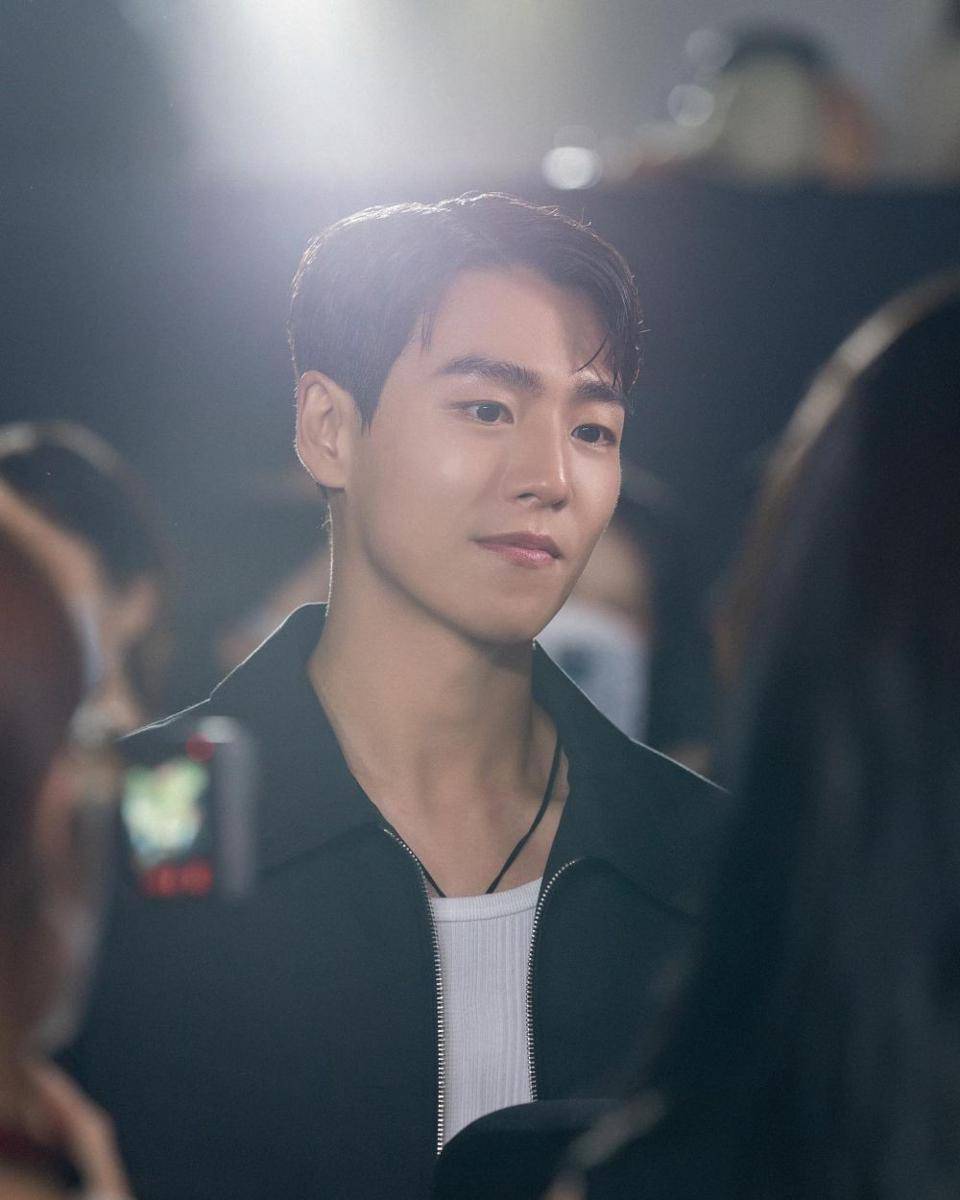 Lee Hyun Woo (Instagram.com/hihyunwoo/)