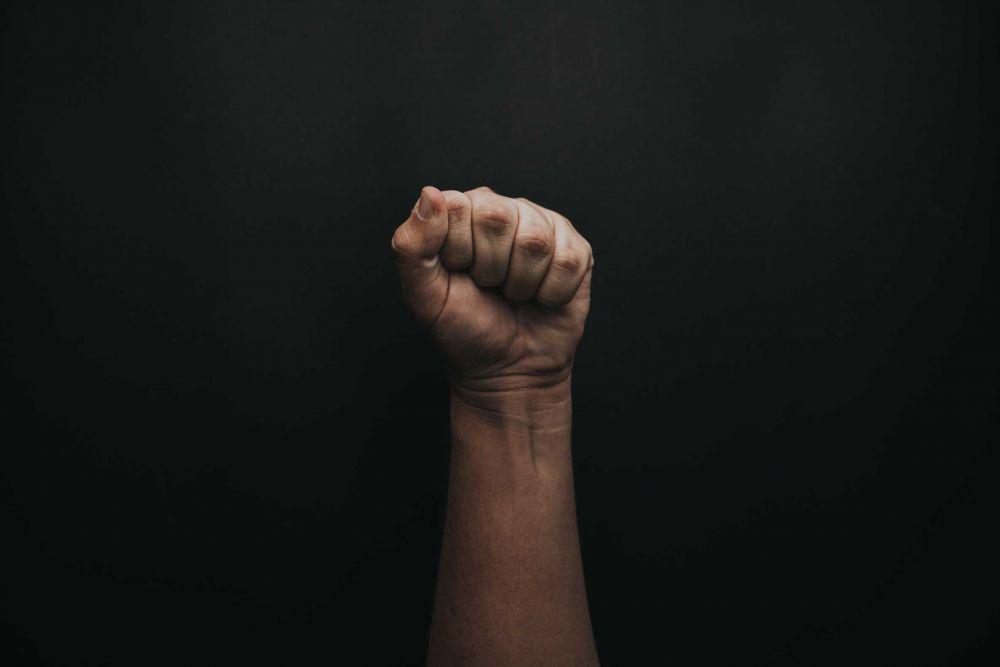 ilustrasi terkuat (unsplash.com/@jibarox)