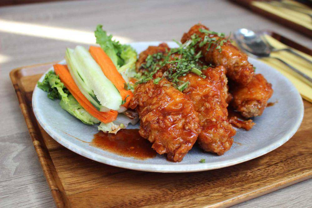 ilustrasi chicken wings (unsplash.com/@alaioagency)